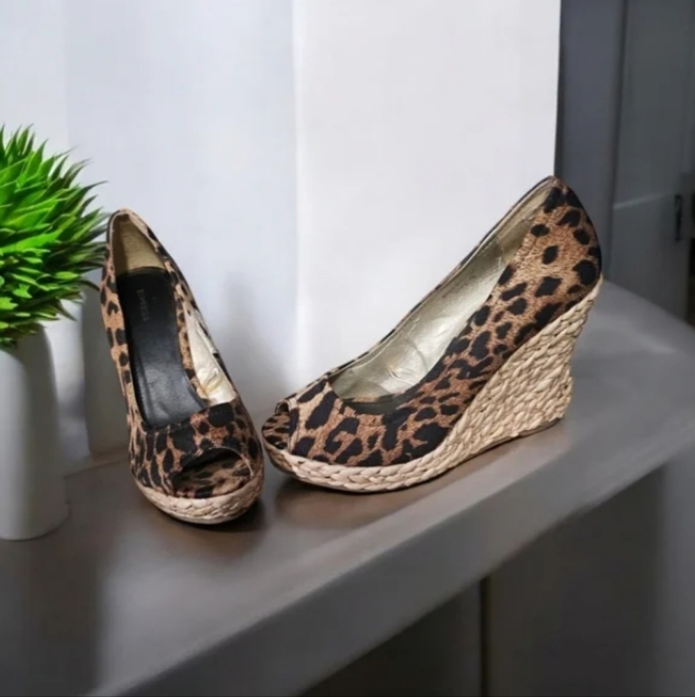 Wedges - Picture 2 of 4